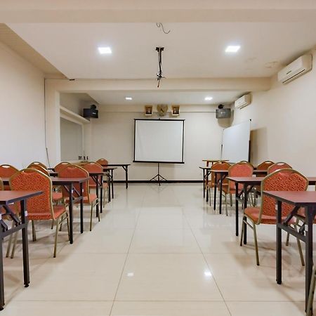 Reddoorz Premium Near Bandung Station Ξενοδοχείο Εξωτερικό φωτογραφία