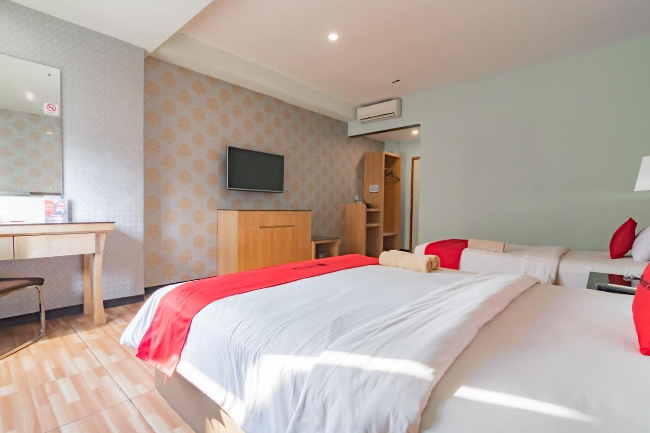 Reddoorz Premium Near Bandung Station Ξενοδοχείο Εξωτερικό φωτογραφία