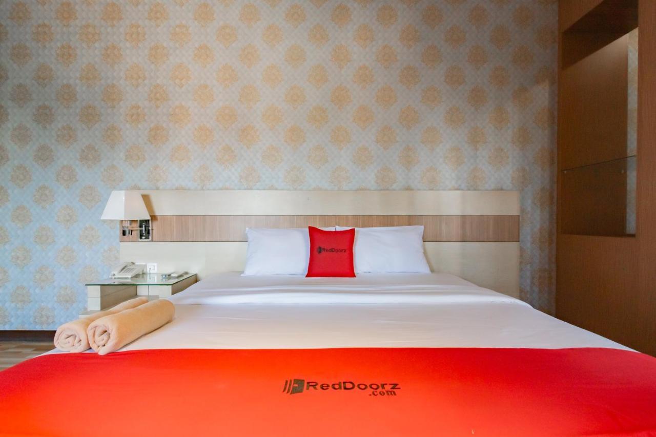 Reddoorz Premium Near Bandung Station Ξενοδοχείο Εξωτερικό φωτογραφία