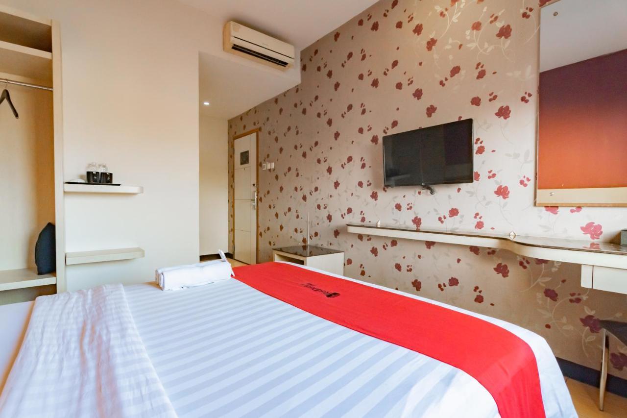 Reddoorz Premium Near Bandung Station Ξενοδοχείο Εξωτερικό φωτογραφία