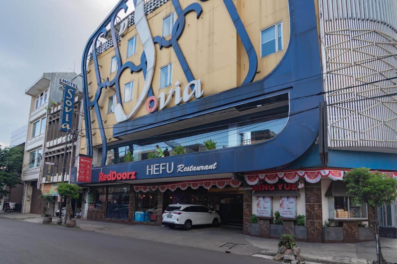 Reddoorz Premium Near Bandung Station Ξενοδοχείο Εξωτερικό φωτογραφία