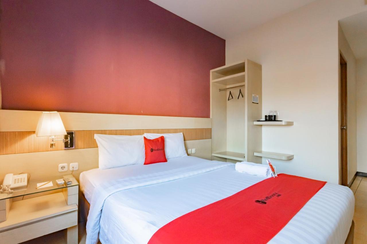 Reddoorz Premium Near Bandung Station Ξενοδοχείο Εξωτερικό φωτογραφία