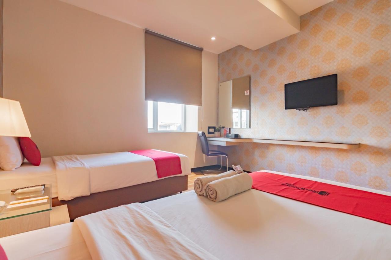 Reddoorz Premium Near Bandung Station Ξενοδοχείο Εξωτερικό φωτογραφία